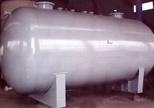 廢舊設備回收——廢舊油罐回收